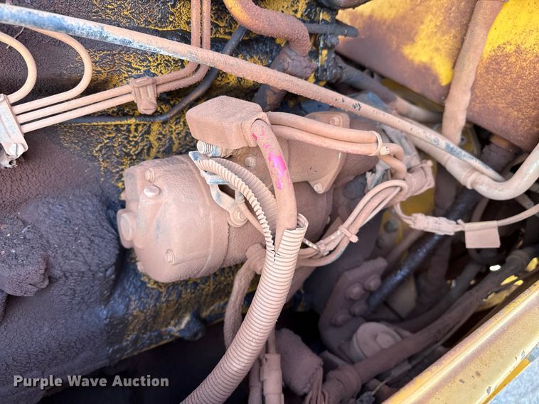 image for item EP0797 1994 John Deere 624G wheel loader