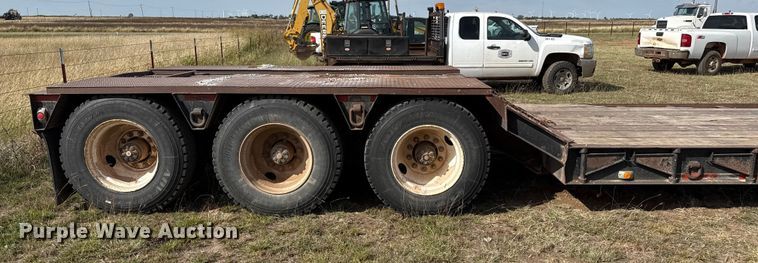 image for item EP0799 1996 Witzco Challenger RG-50 lowboy equipment trailer