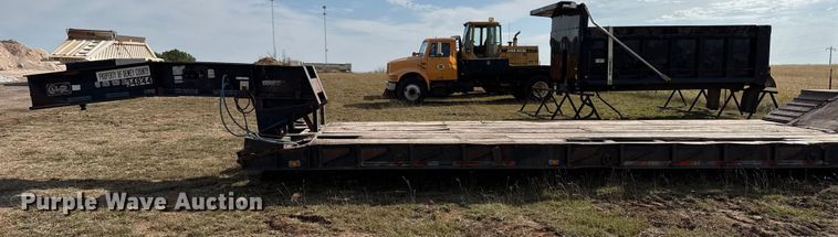 image for item EP0799 1996 Witzco Challenger RG-50 lowboy equipment trailer