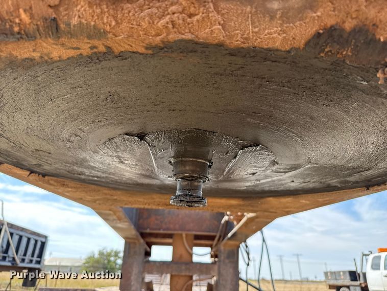 image for item EP0799 1996 Witzco Challenger RG-50 lowboy equipment trailer