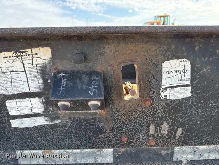 image for item EP0799 1996 Witzco Challenger RG-50 lowboy equipment trailer