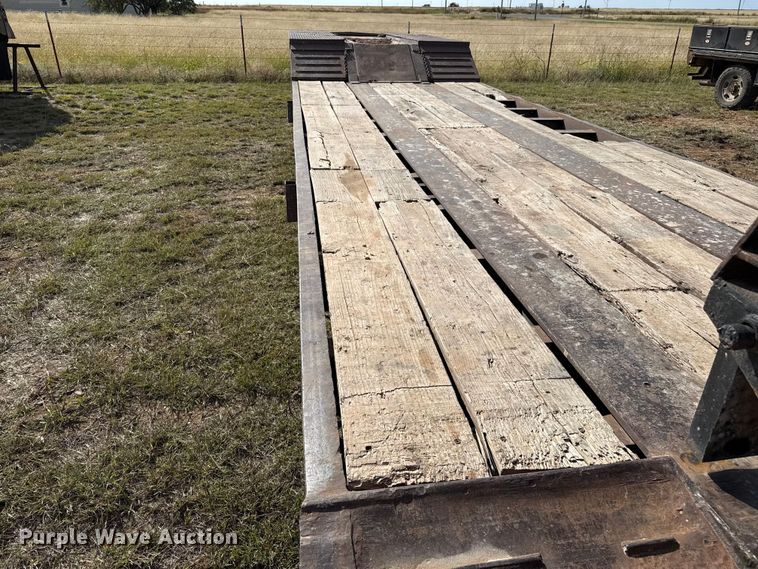 image for item EP0799 1996 Witzco Challenger RG-50 lowboy equipment trailer