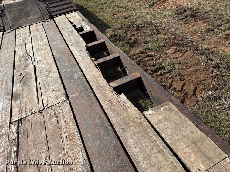 image for item EP0799 1996 Witzco Challenger RG-50 lowboy equipment trailer