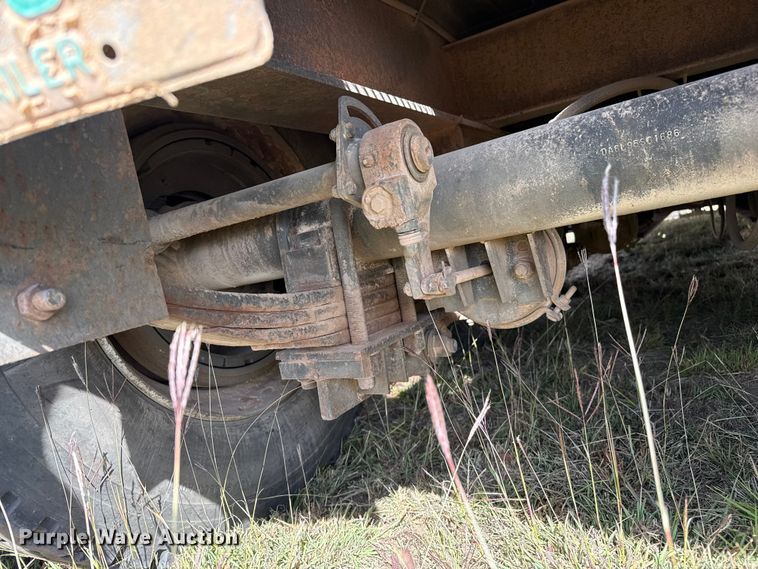 image for item EP0799 1996 Witzco Challenger RG-50 lowboy equipment trailer