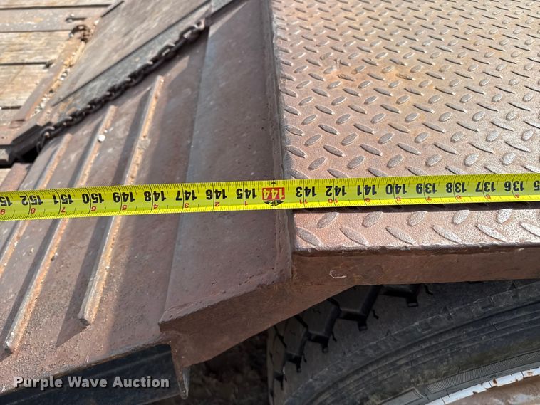 image for item EP0799 1996 Witzco Challenger RG-50 lowboy equipment trailer