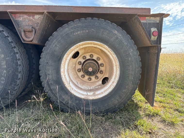 image for item EP0799 1996 Witzco Challenger RG-50 lowboy equipment trailer