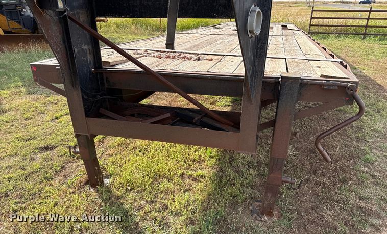 image for item EP0800 2000 Haul-A-Round flatbed trailer