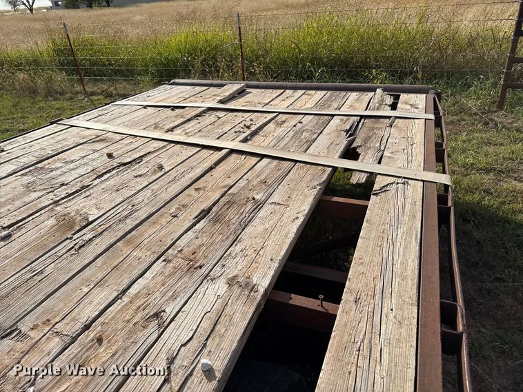 image for item EP0800 2000 Haul-A-Round flatbed trailer