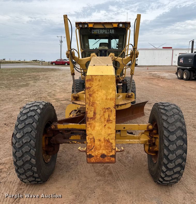 image for item EP0805 2004 Caterpillar 140H motor grader