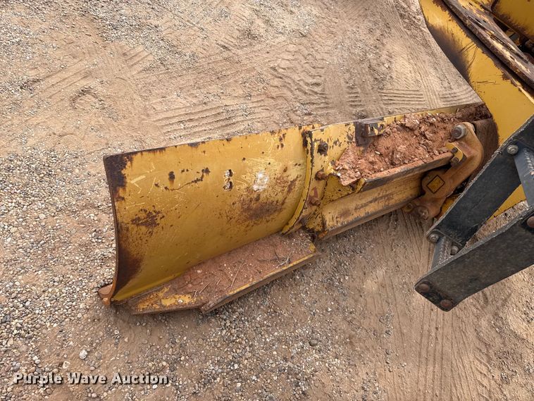 image for item EP0805 2004 Caterpillar 140H motor grader