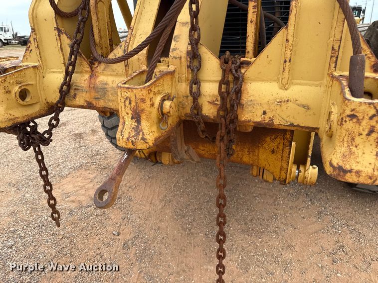 image for item EP0805 2004 Caterpillar 140H motor grader