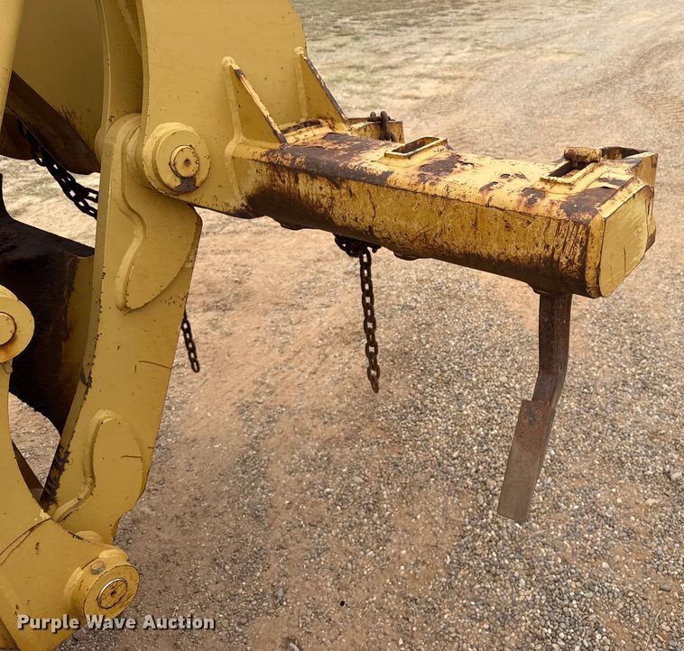 image for item EP0805 2004 Caterpillar 140H motor grader