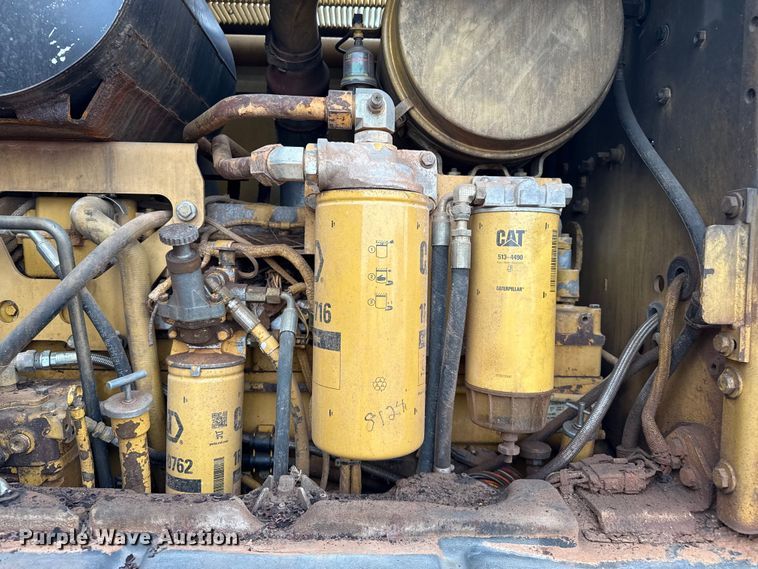 image for item EP0805 2004 Caterpillar 140H motor grader