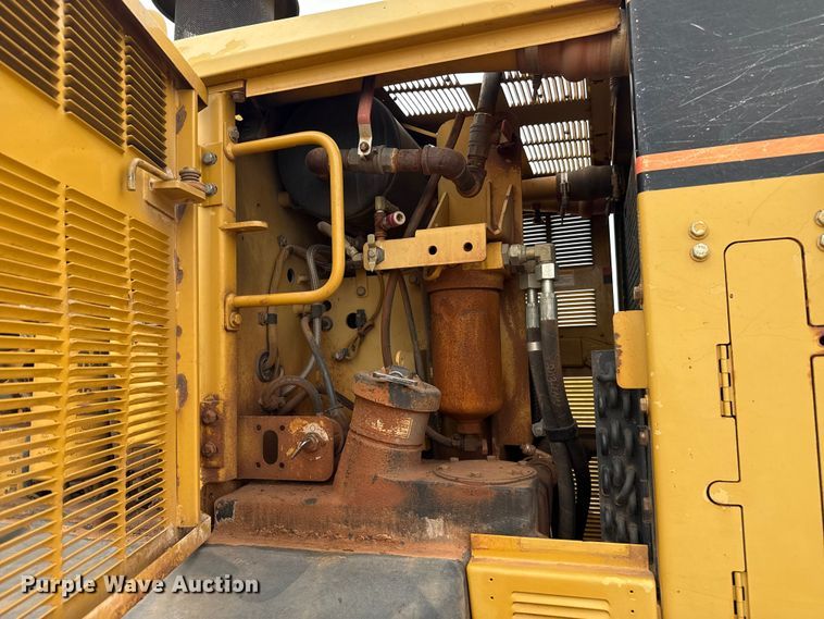 image for item EP0805 2004 Caterpillar 140H motor grader