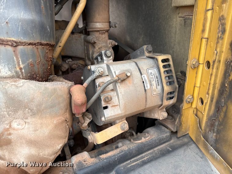 image for item EP0805 2004 Caterpillar 140H motor grader