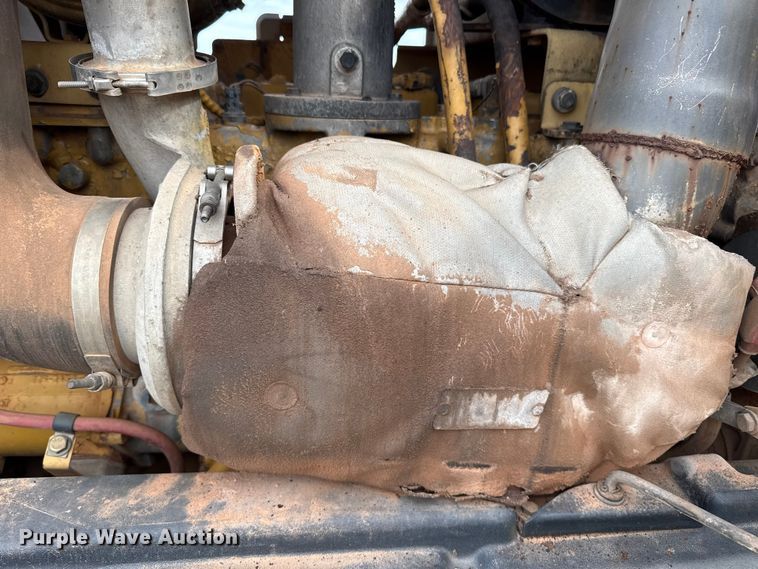 image for item EP0805 2004 Caterpillar 140H motor grader