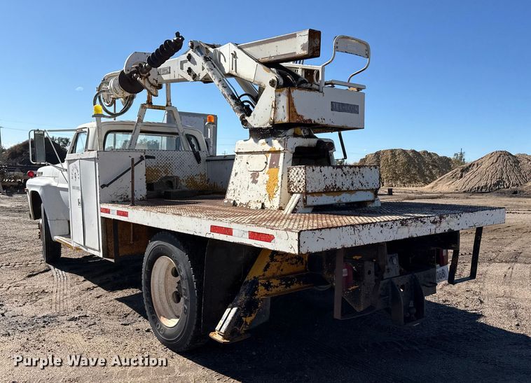 image for item EP0811 1971 Ford F600 digger derrick truck