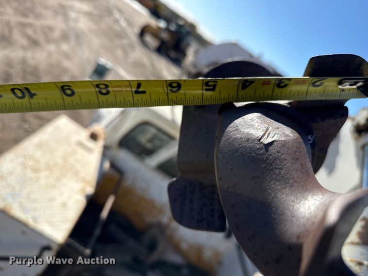 image for item EP0811 1971 Ford F600 digger derrick truck