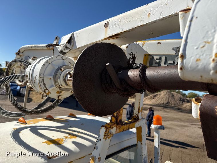 image for item EP0811 1971 Ford F600 digger derrick truck