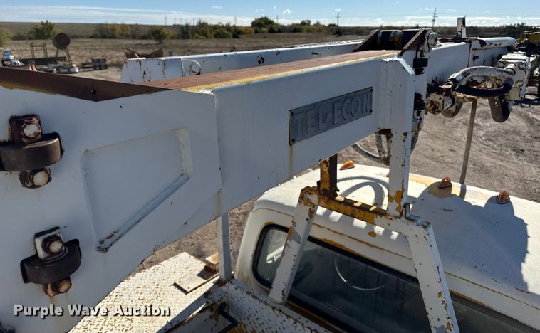 image for item EP0811 1971 Ford F600 digger derrick truck