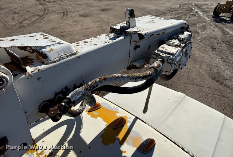 image for item EP0811 1971 Ford F600 digger derrick truck