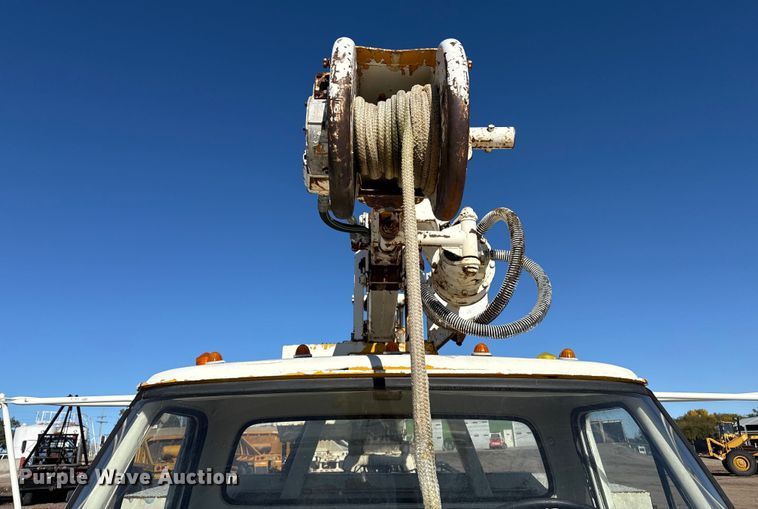 image for item EP0811 1971 Ford F600 digger derrick truck