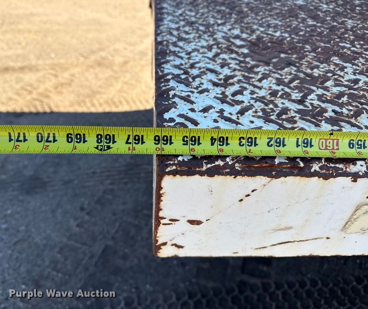 image for item EP0811 1971 Ford F600 digger derrick truck