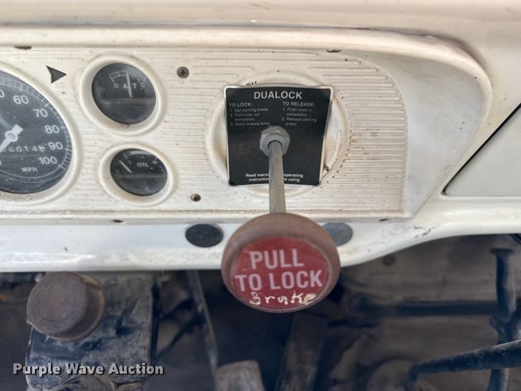 image for item EP0811 1971 Ford F600 digger derrick truck