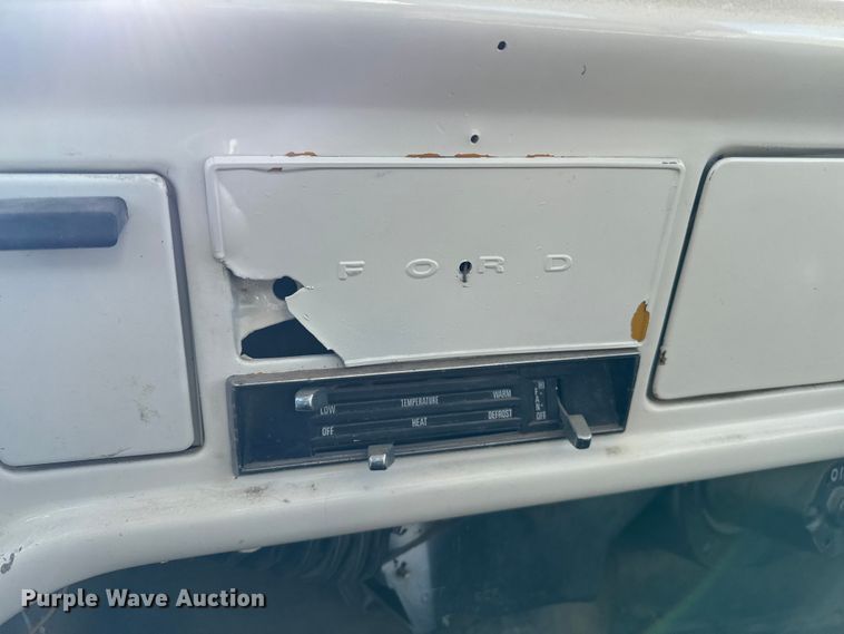 image for item EP0811 1971 Ford F600 digger derrick truck