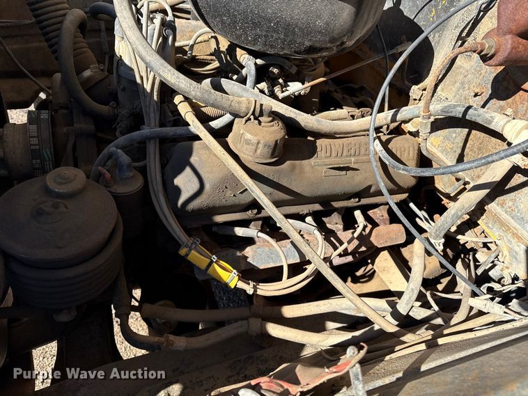 image for item EP0811 1971 Ford F600 digger derrick truck