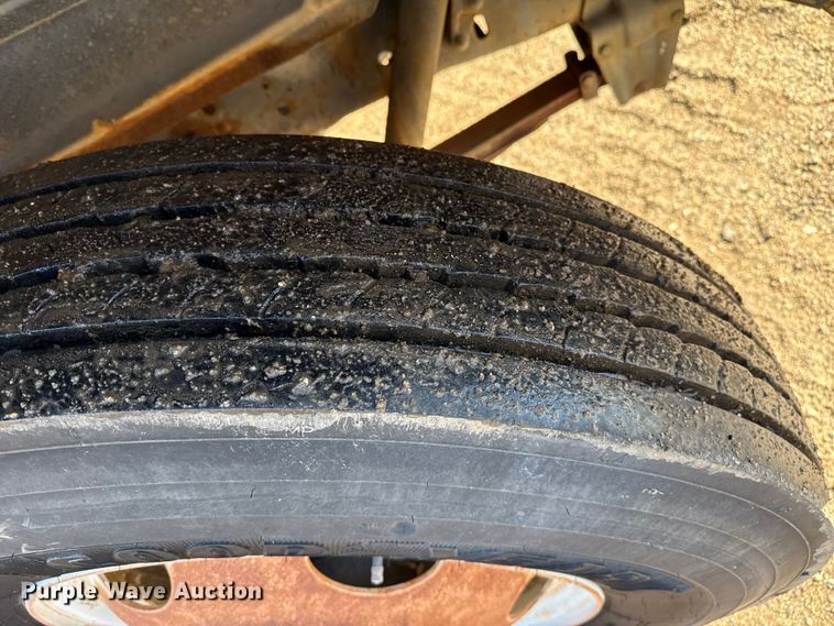 image for item EP0811 1971 Ford F600 digger derrick truck