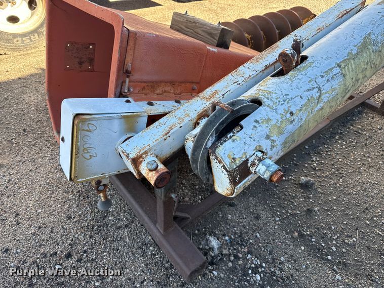 image for item EP0811 1971 Ford F600 digger derrick truck