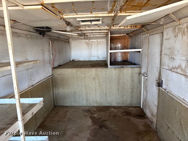 image for item EP0813 1988 W-W enclosed cargo trailer