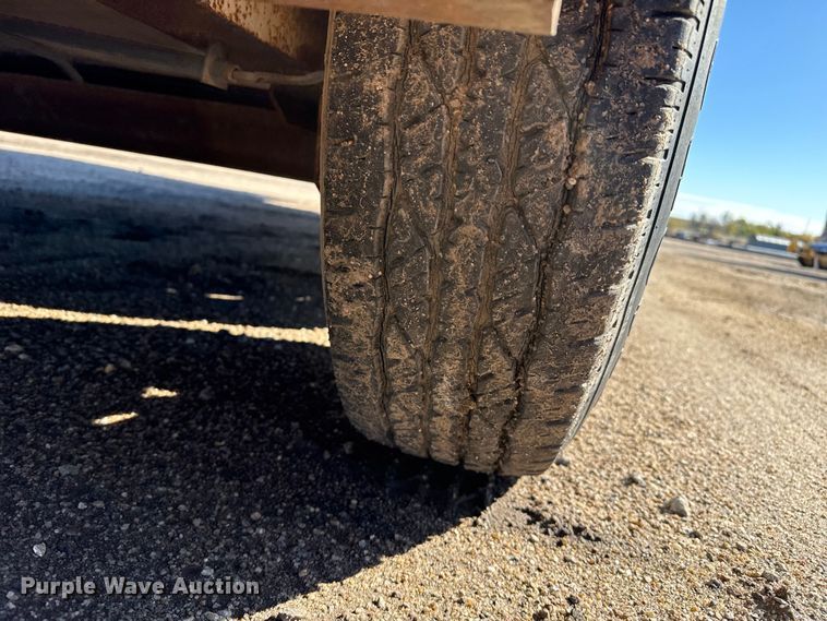 image for item EP0813 1988 W-W enclosed cargo trailer