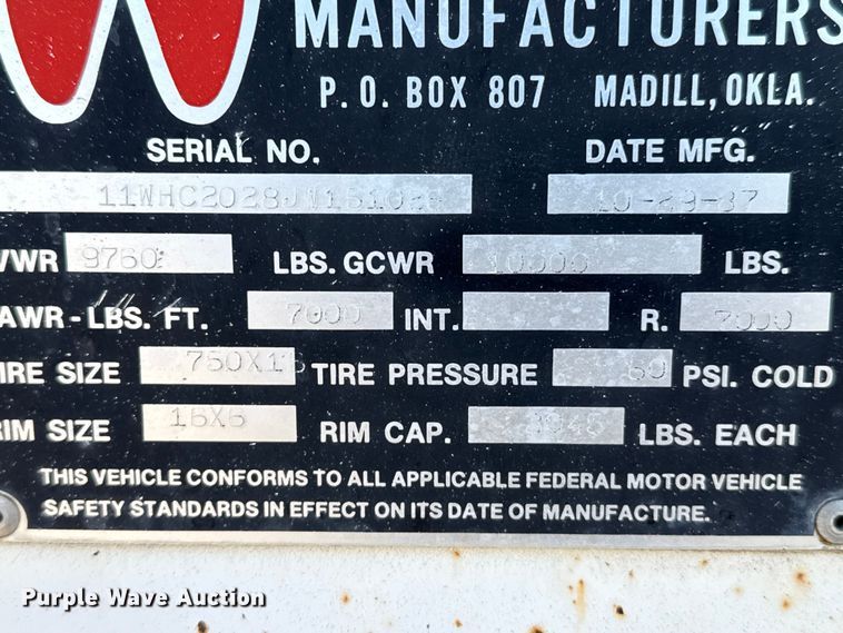 image for item EP0813 1988 W-W enclosed cargo trailer