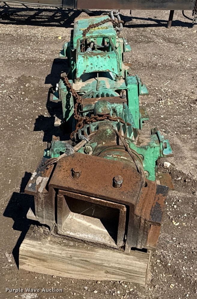 image for item EP0814 Linkbelt 180M diesel pile hammer