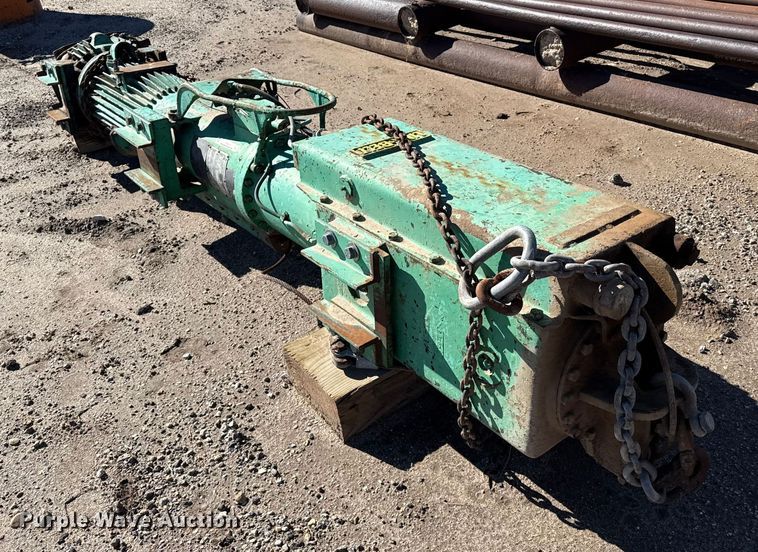 image for item EP0814 Linkbelt 180M diesel pile hammer