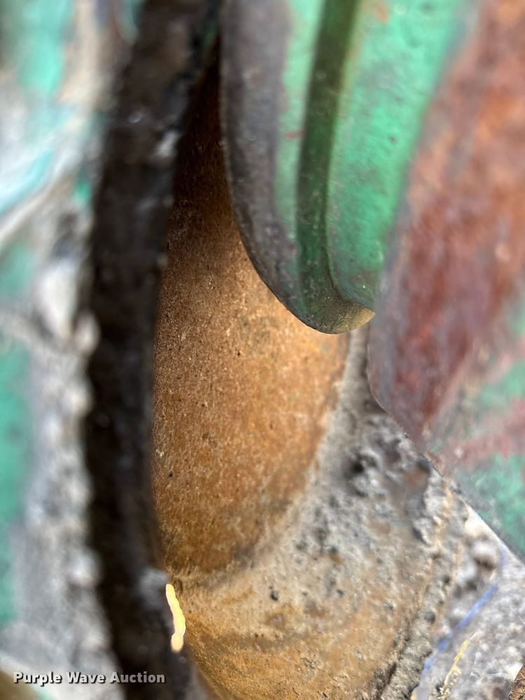 image for item EP0814 Linkbelt 180M diesel pile hammer