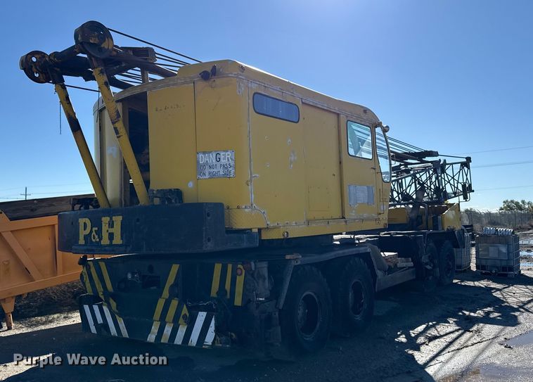 image for item EP0816 1967 P&H 650A-TC crane