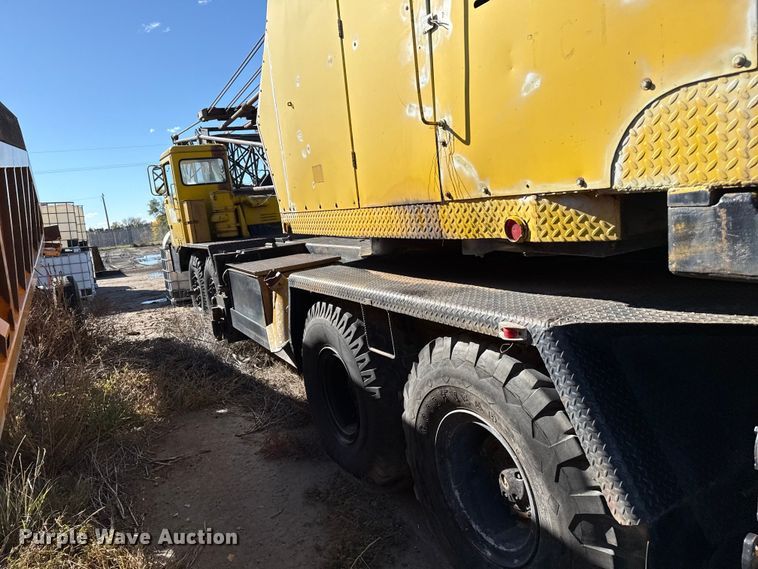 image for item EP0816 1967 P&H 650A-TC crane