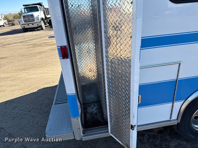 image for item EP0818 1997 Ford F350 XLT ambulance