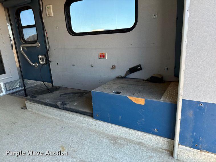 image for item EP0818 1997 Ford F350 XLT ambulance