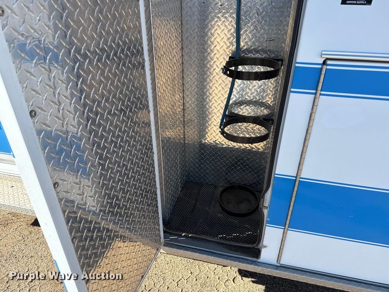 image for item EP0818 1997 Ford F350 XLT ambulance