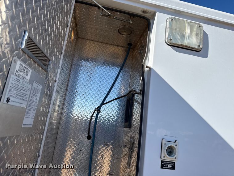 image for item EP0818 1997 Ford F350 XLT ambulance