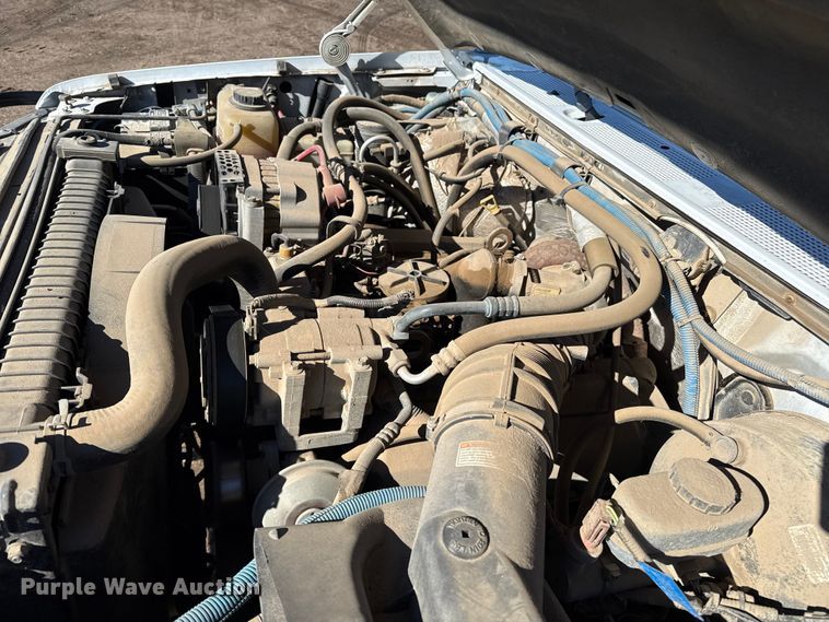 image for item EP0818 1997 Ford F350 XLT ambulance