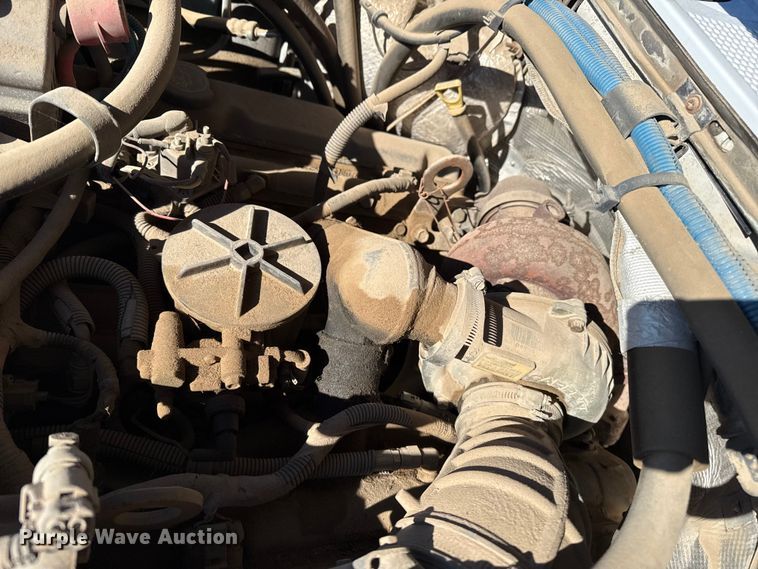 image for item EP0818 1997 Ford F350 XLT ambulance