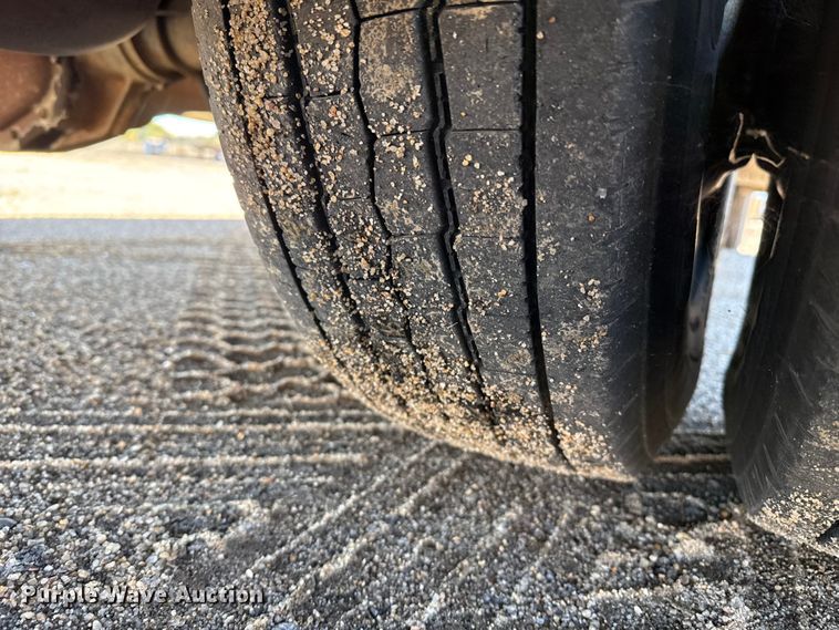 image for item EP0818 1997 Ford F350 XLT ambulance