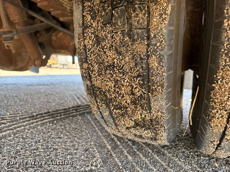 image for item EP0818 1997 Ford F350 XLT ambulance