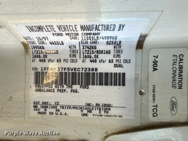 image for item EP0818 1997 Ford F350 XLT ambulance