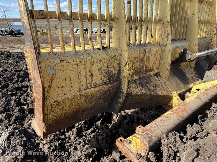 image for item EP0823 Bomag landfill compactor